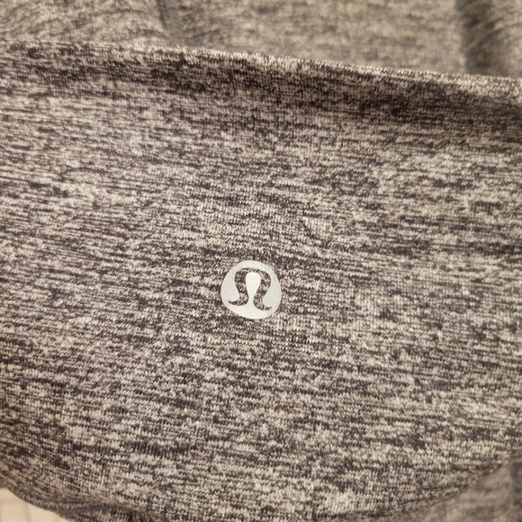 Lululemon heathered grey wunder unders 🩶 - Picture 3 of 5